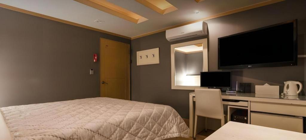 Sinyoung Motel Сеул Екстер'єр фото
