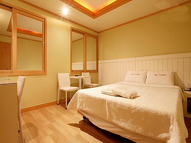 Sinyoung Motel Сеул Екстер'єр фото